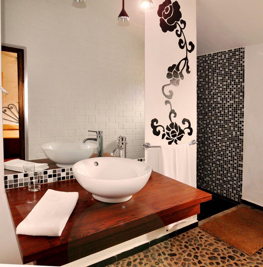 Rova Hotel Antananarivo Exterior photo